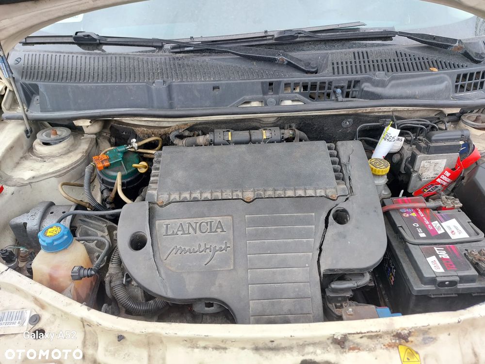 Zderzak LANCIA YPSILON 1,2D 06R. - 13
