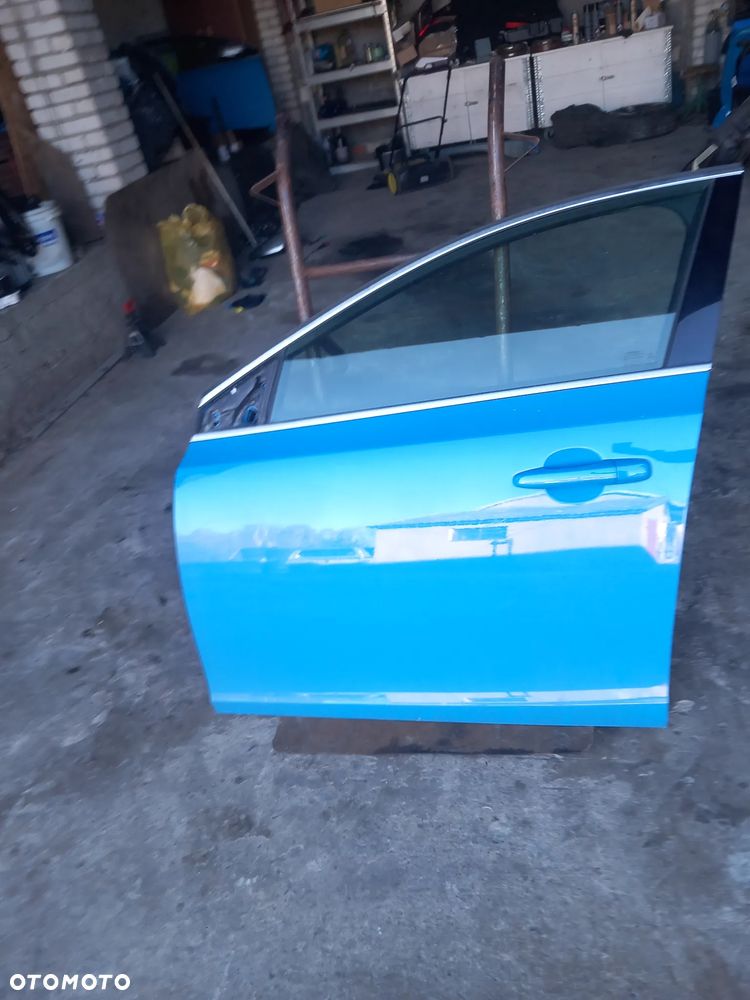 VOLVO V40 II drzwi lewe lewy przód przednie  kompletne kolor 619 - 1