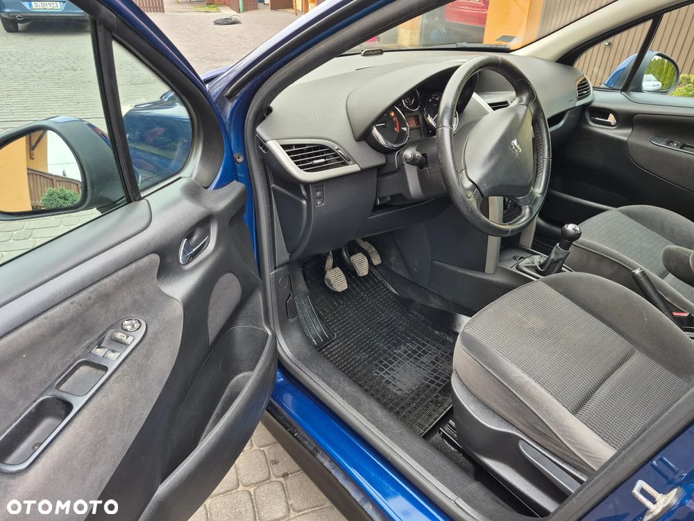 Peugeot 207 1.4 HDi Trendy - 10