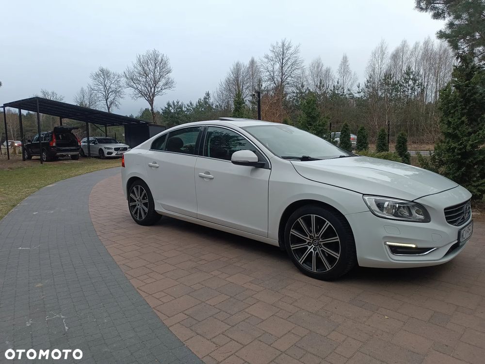 Volvo S60 T5 Drive-E Momentum - 15