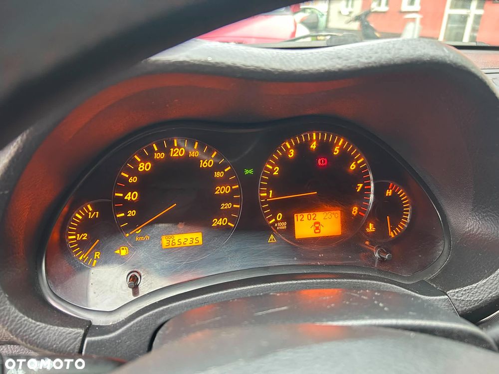 Toyota Avensis 1.8 VVT-i Sol - 10