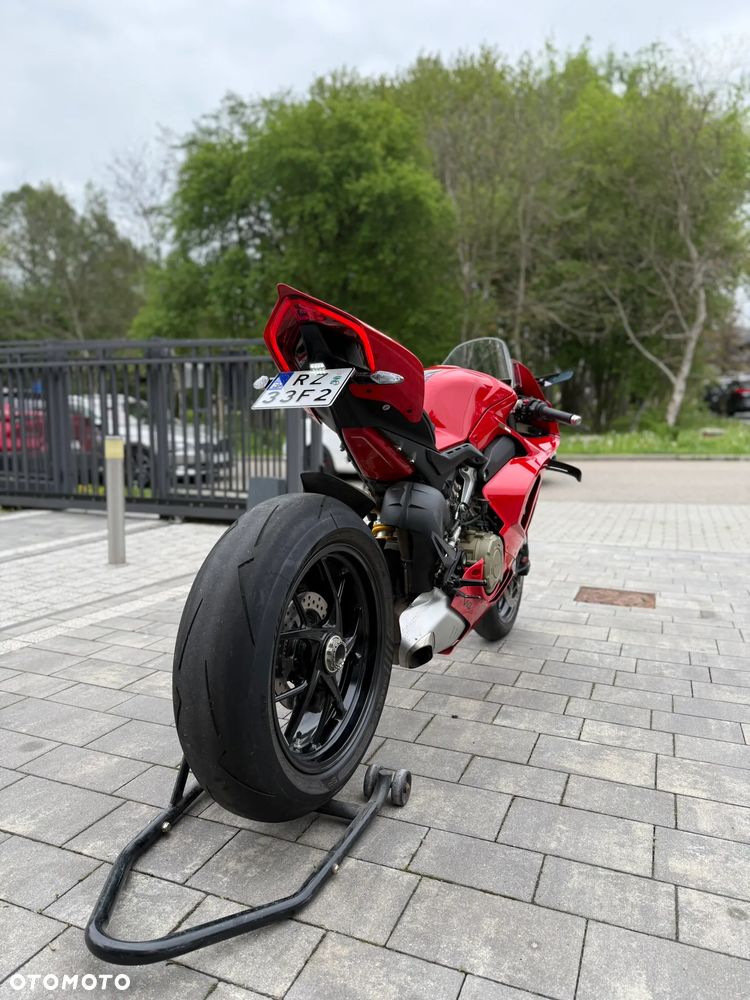 Ducati Panigale V4 - 4