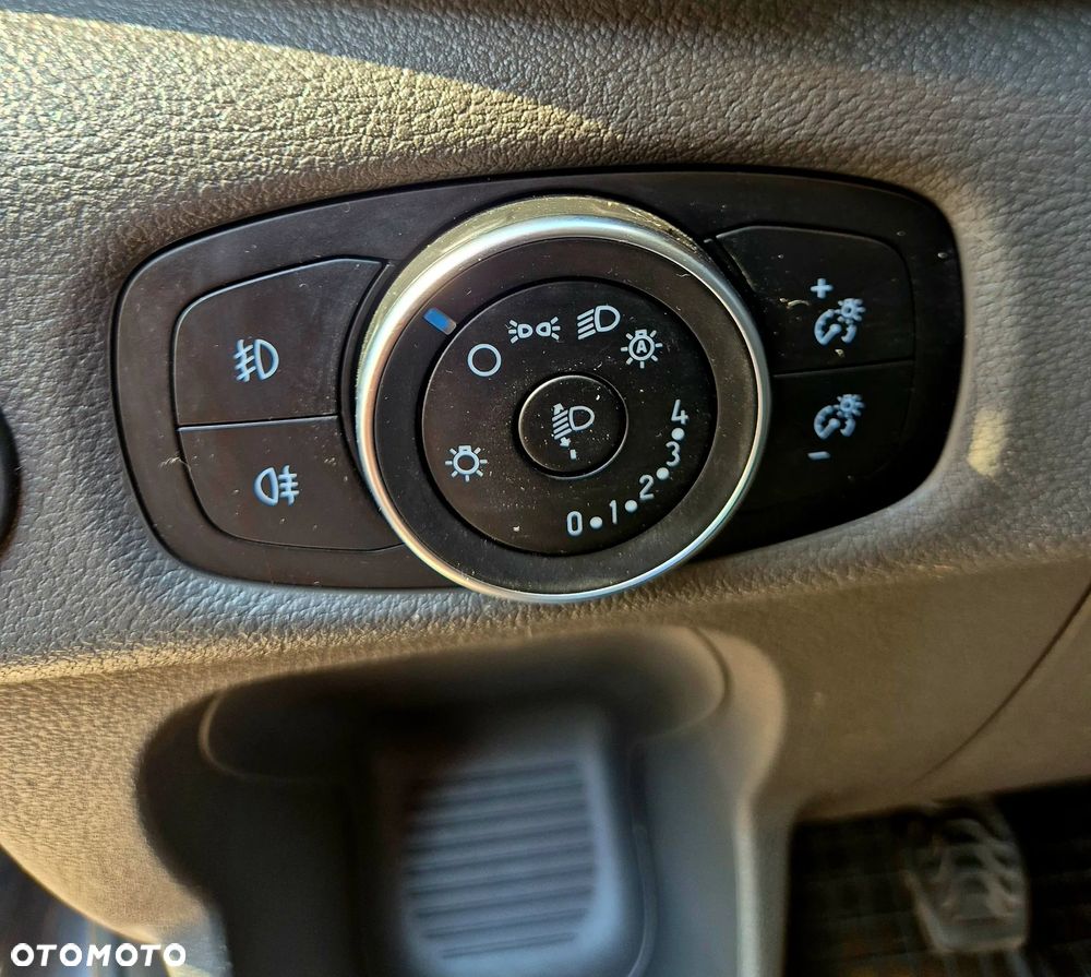 Ford Transit - 20