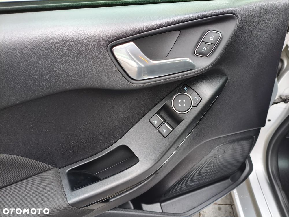 Ford Fiesta 1.1 Trend - 29