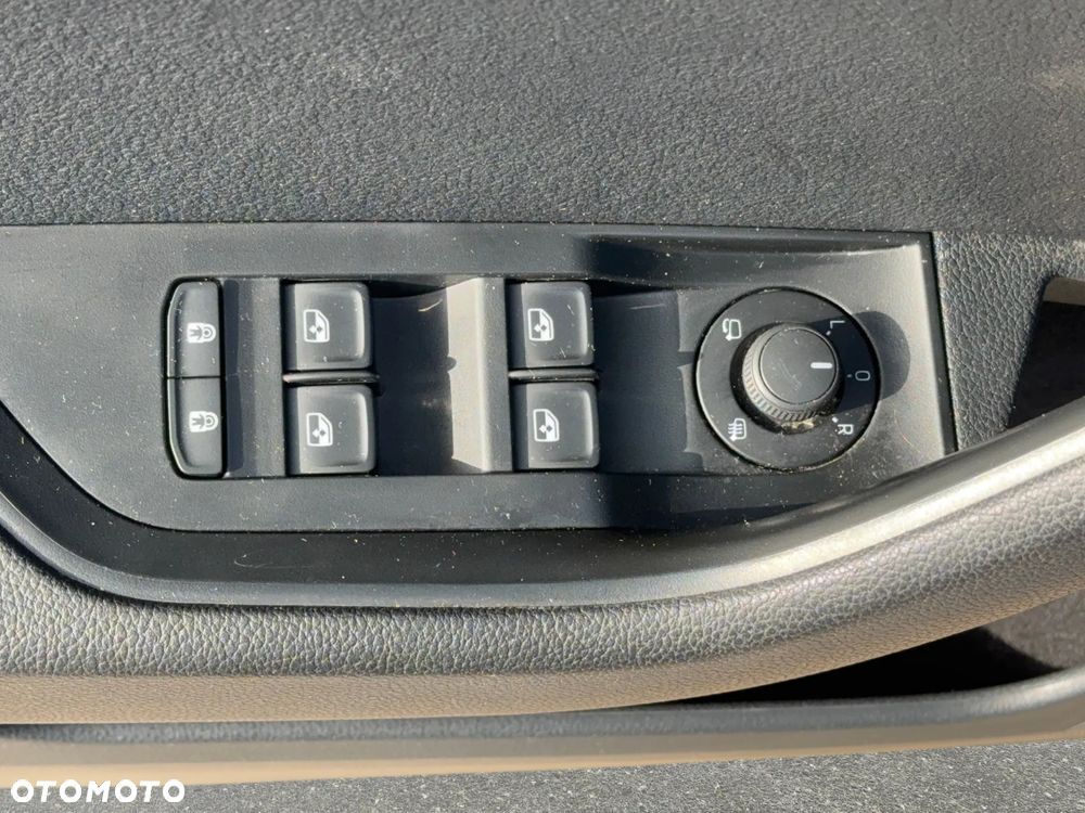 Skoda Superb 2.0 TDI SCR Ambition DSG - 13