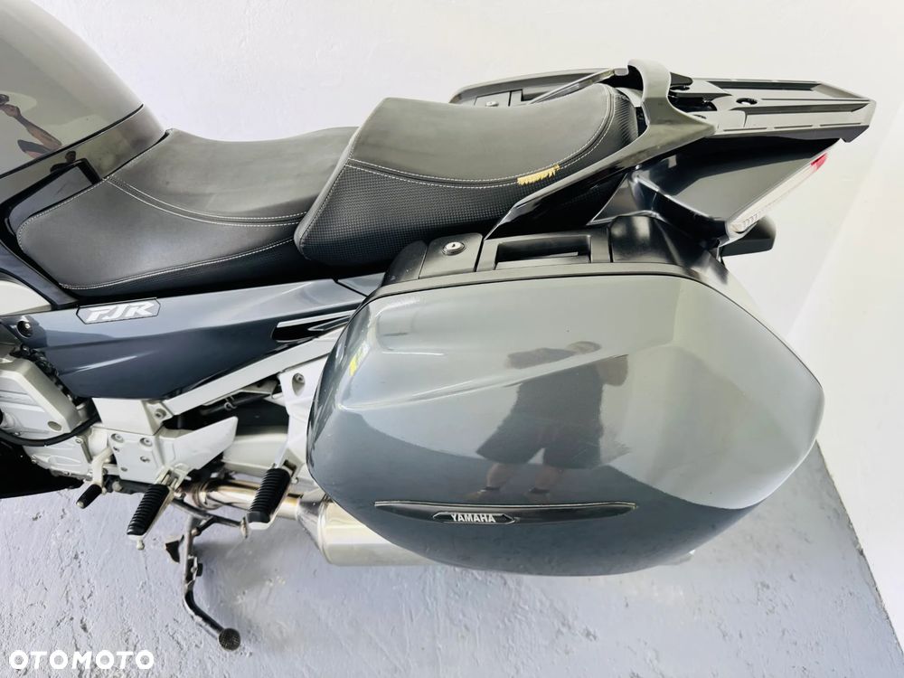 Yamaha FJR - 39