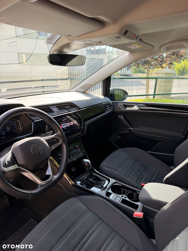 Volkswagen Touran - 8