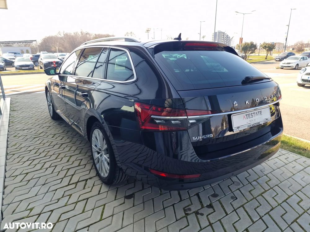 Skoda Superb 2.0 TDI DSG Premium Edition - 9