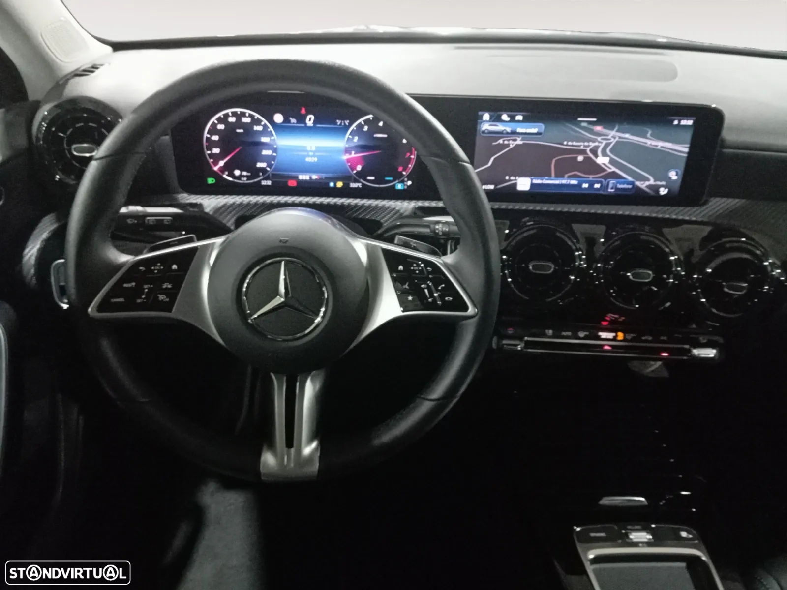 Mercedes-Benz A 200 Standard - 12