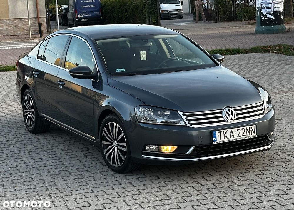 Volkswagen Passat - 2