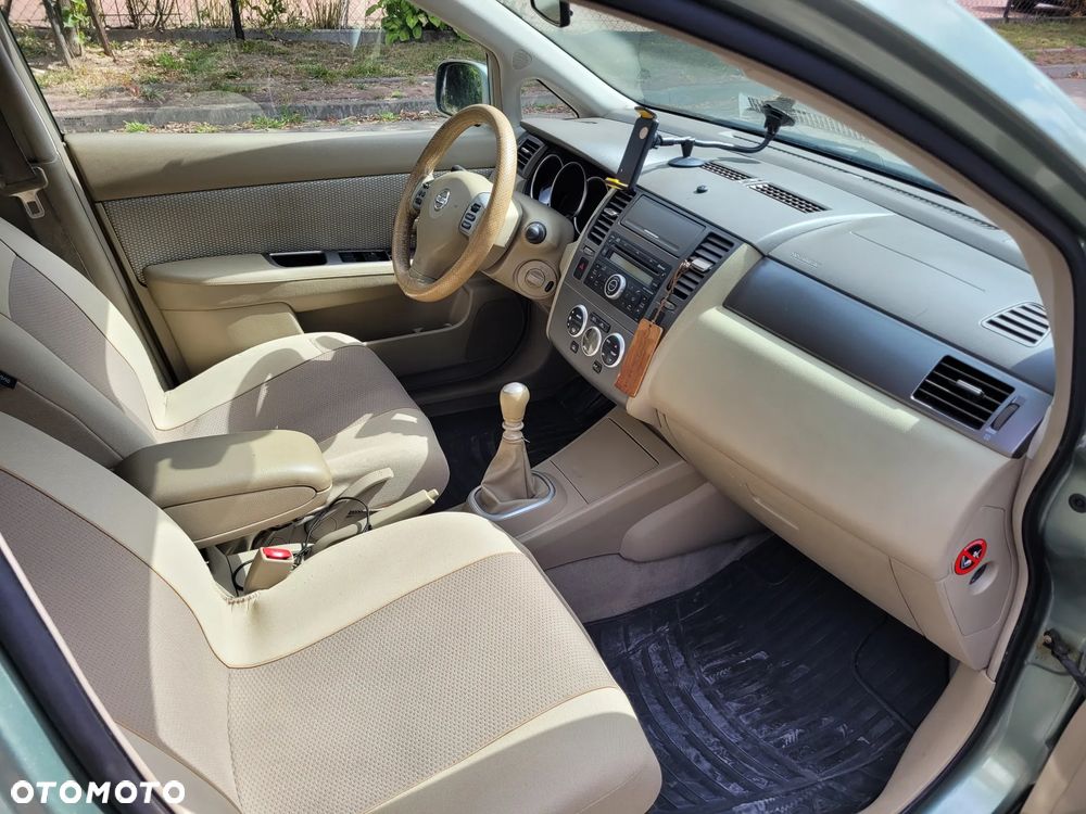 Nissan Tiida 1.8 Tekna - 3