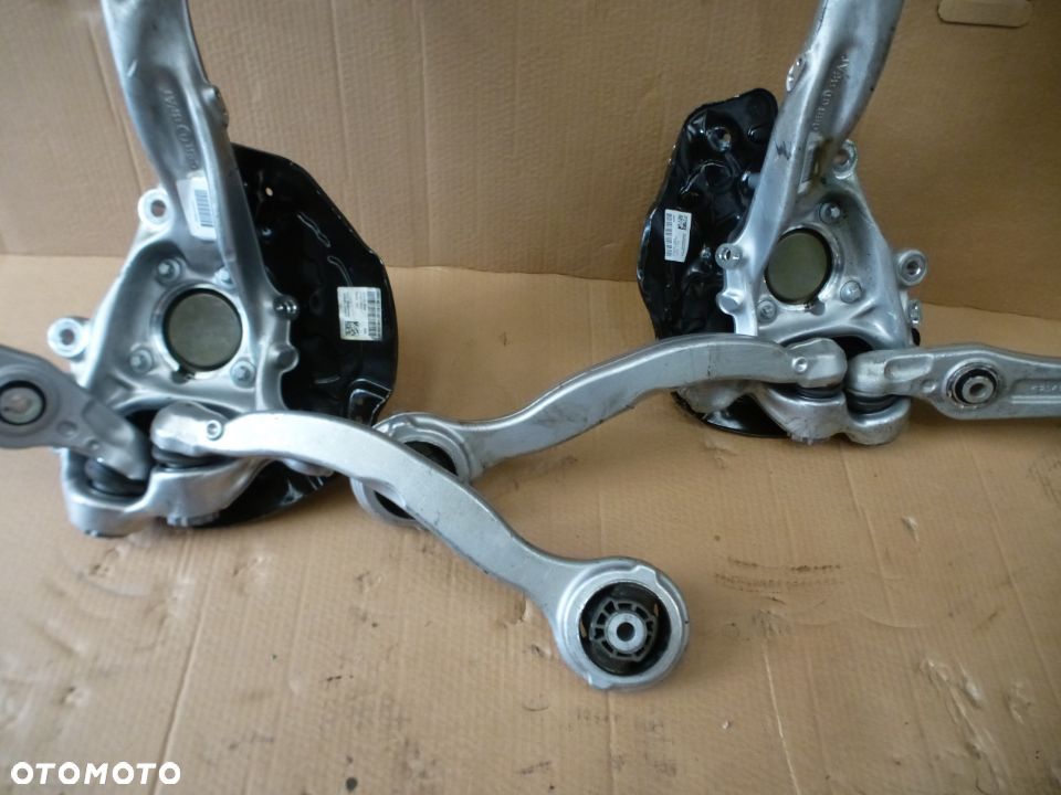 ZWROTNICA PIASTA WAHACZ  LEWA LUB PRAWA MERCEDES GLC 254  22r NOWE!!! - 3