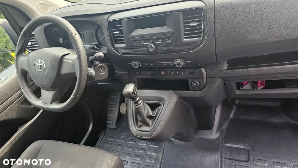 Toyota ProAce D-4D Medium 2,6t Active (bryg.) - 4