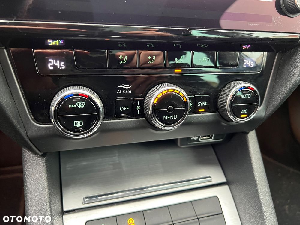 Skoda Octavia 1.6 TDI DSG Ambition - 21