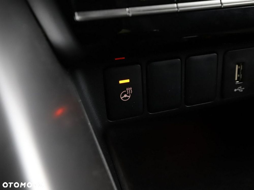 Mitsubishi Eclipse Cross 4WD Select - 32