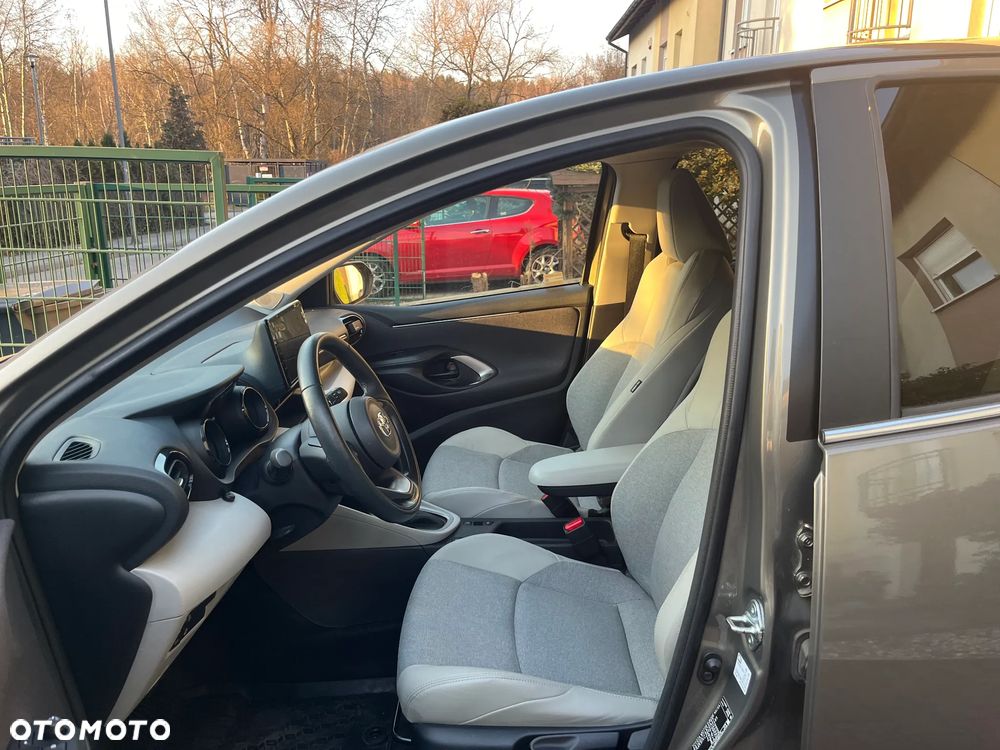 Toyota Yaris Hybrid 1.5 Executive - 8