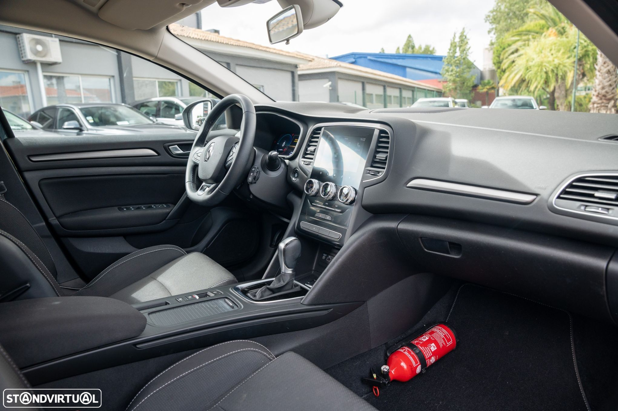 Renault Mégane Sport Tourer 1.6 E-Tech Plug-In Limited - 16