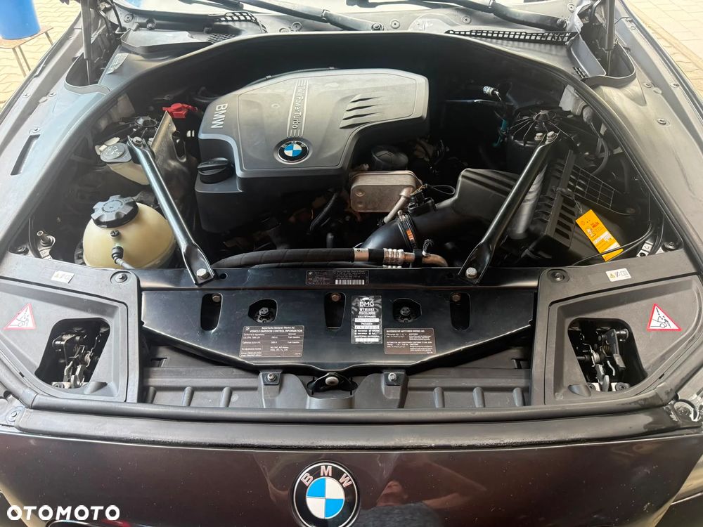BMW Seria 5 528i xDrive - 19
