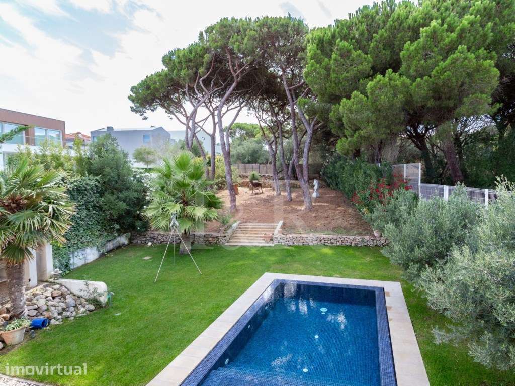 Moradia de luxo T5 com jardim e piscina aquecida em Cascais - Grande imagem: 5/60