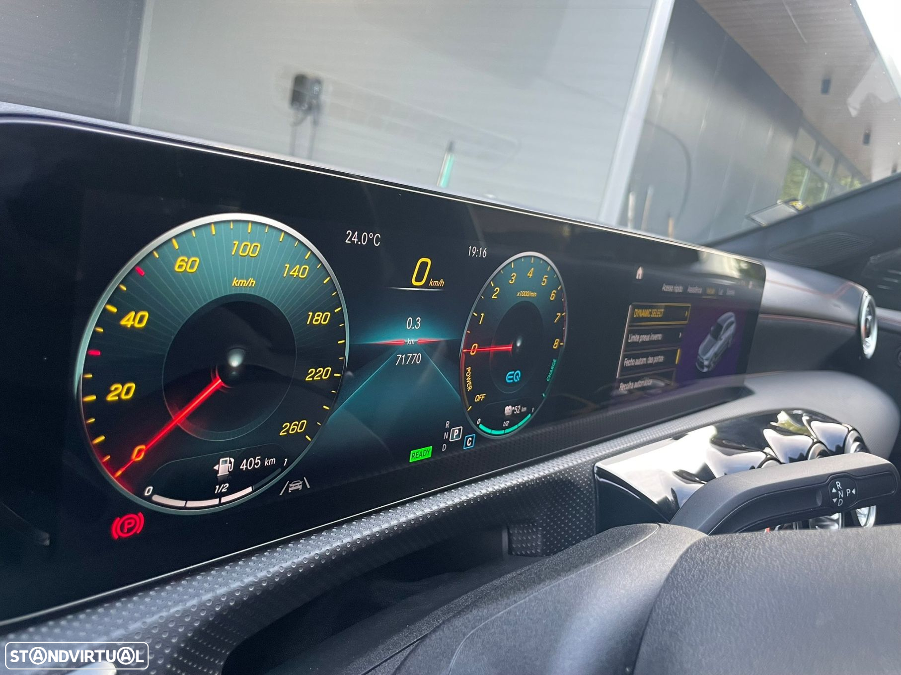 Mercedes-Benz CLA 250 e Shooting Brake AMG Line - 19