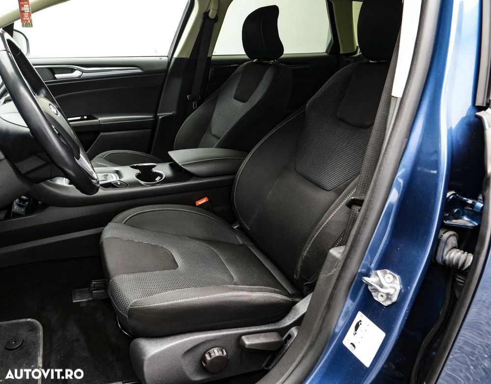 Ford Mondeo 2.0 HEV Titanium - 14