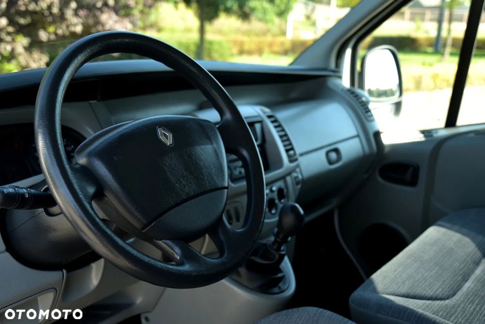 Renault Trafic Passenger L2H1 Expression - 30