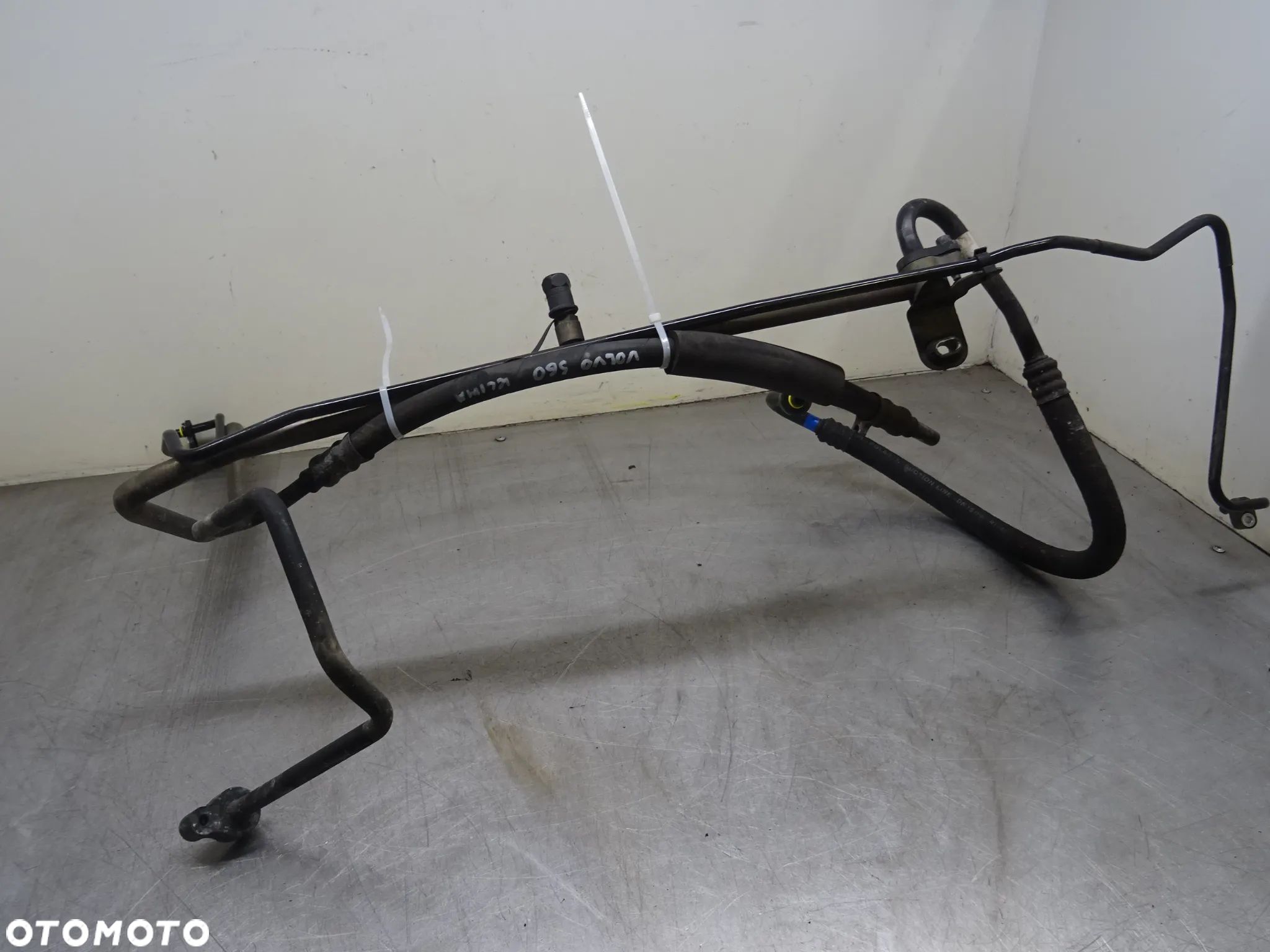 VOLVO S60 LIFT 2.4B PRZEWODY KLIMATYZACJI - 1
