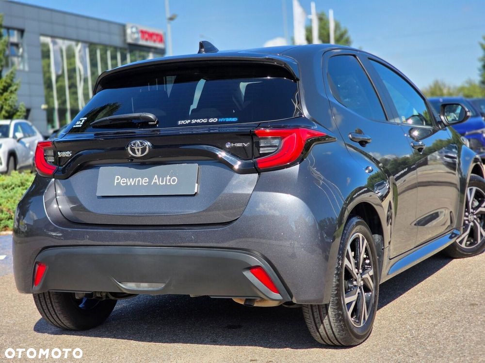 Toyota Yaris Hybrid 1.5 Style - 12