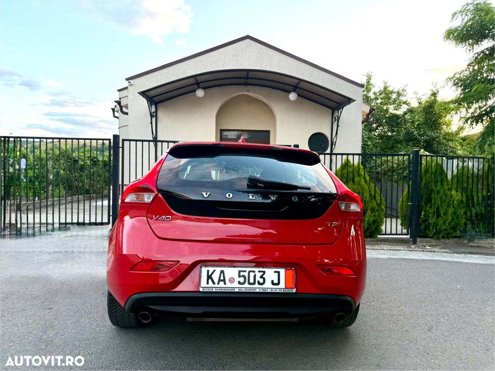 Volvo V40 T2 Momentum - 6