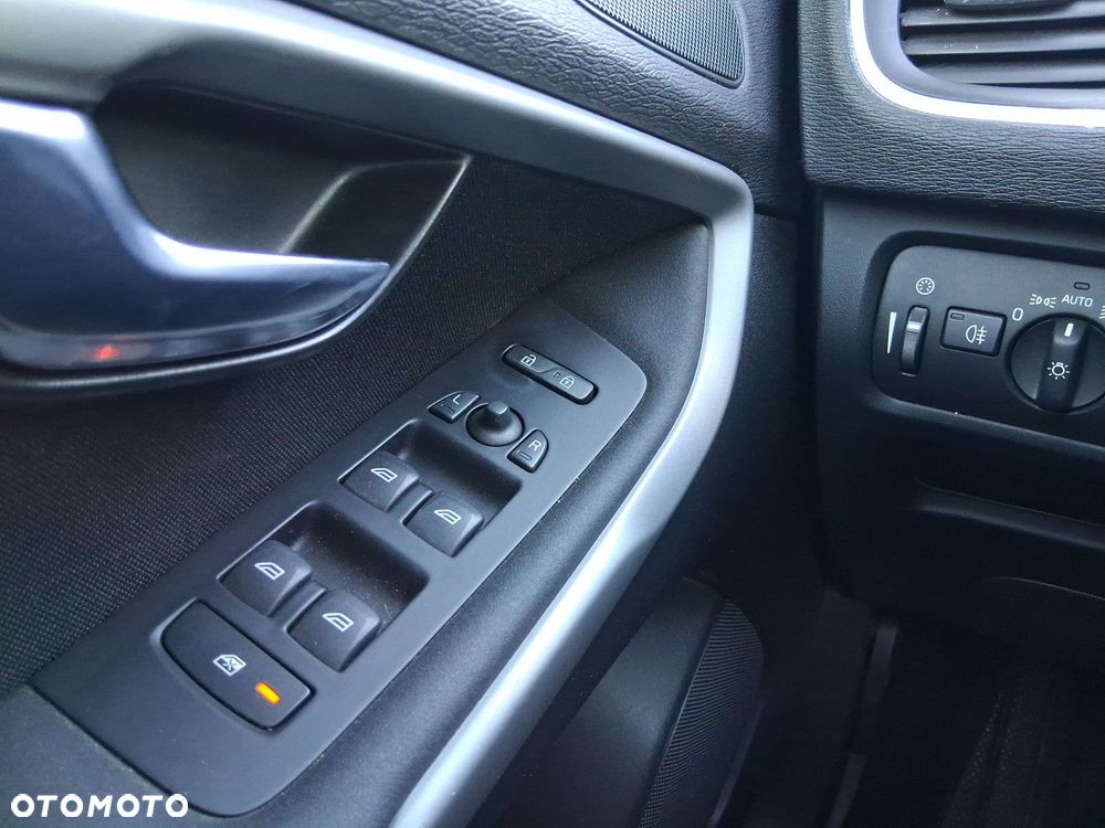 Volvo V40 - 20