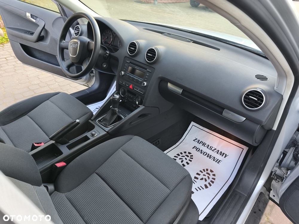 Audi A3 Sportback 1.6 Ambition - 14