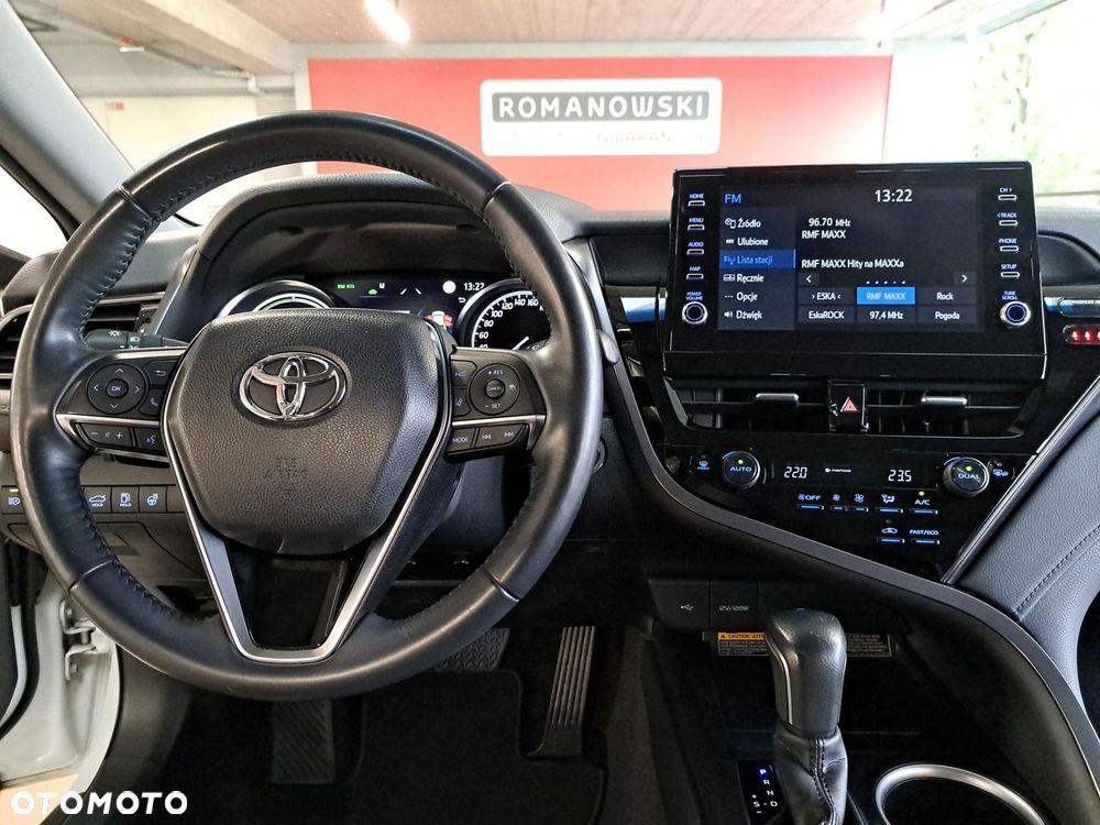 Toyota Camry 2.5 Hybrid Executive CVT - 19