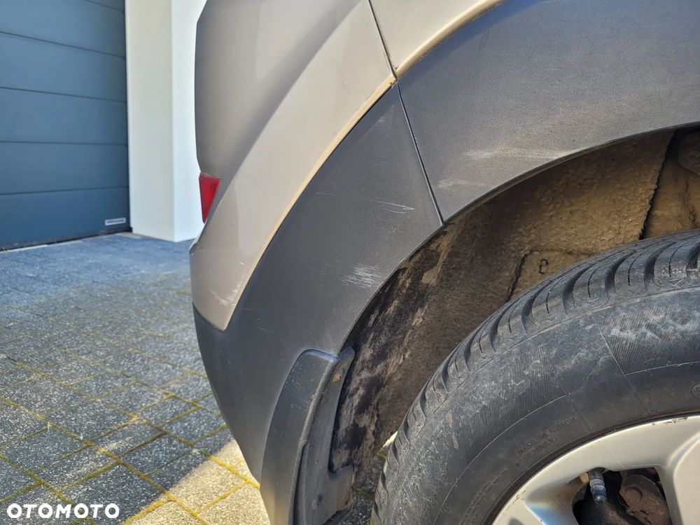 Hyundai Tucson 1.7 CRDI BlueDrive Comfort 2WD - 5