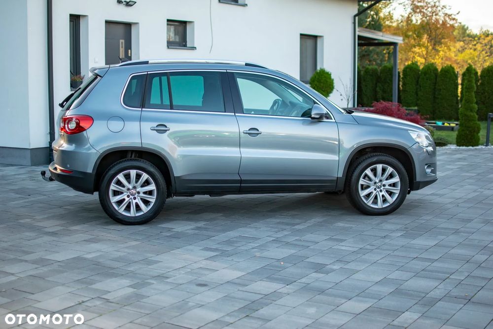 Volkswagen Tiguan - 4