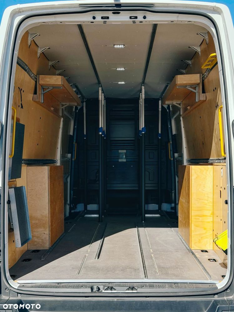 Volkswagen Crafter - 18