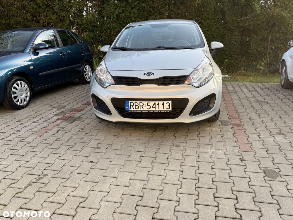 Kia Rio - 2