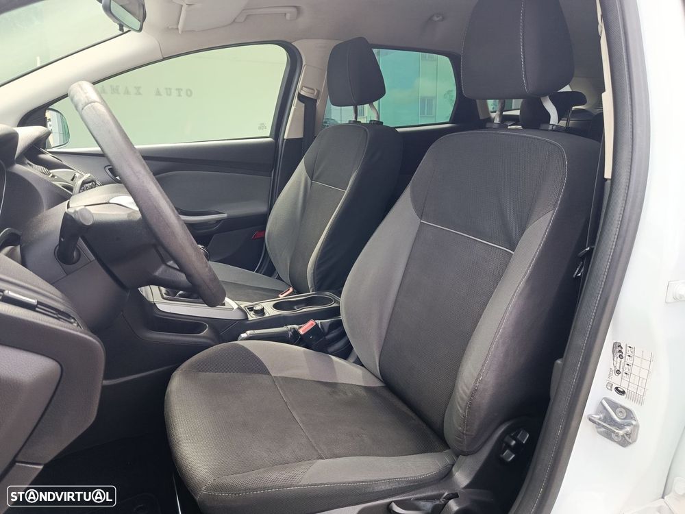 Ford Focus SW 1.6 TDCi Titanium - 11