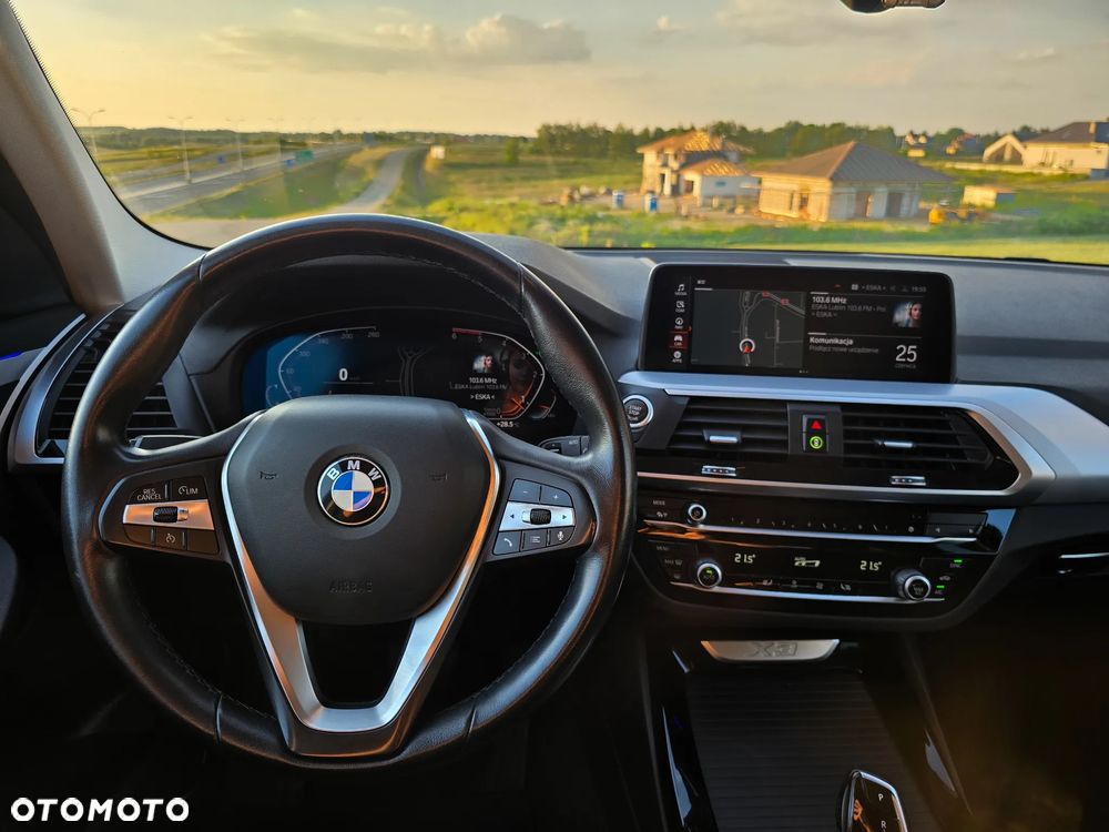 BMW X3 xDrive20d - 21