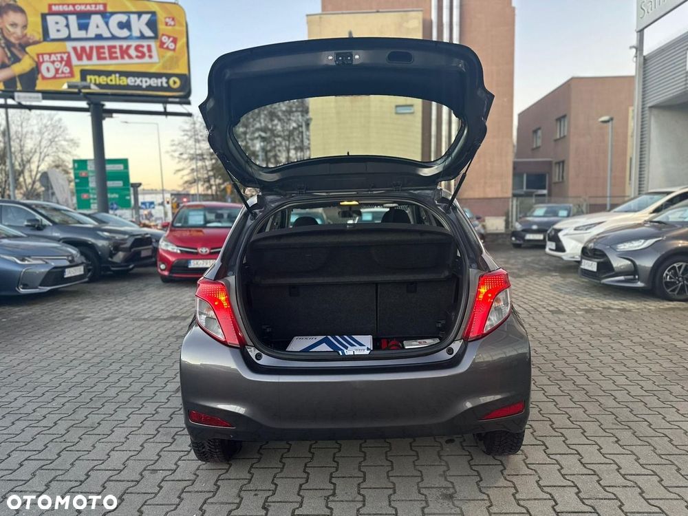 Toyota Yaris 1.33 Premium - 11