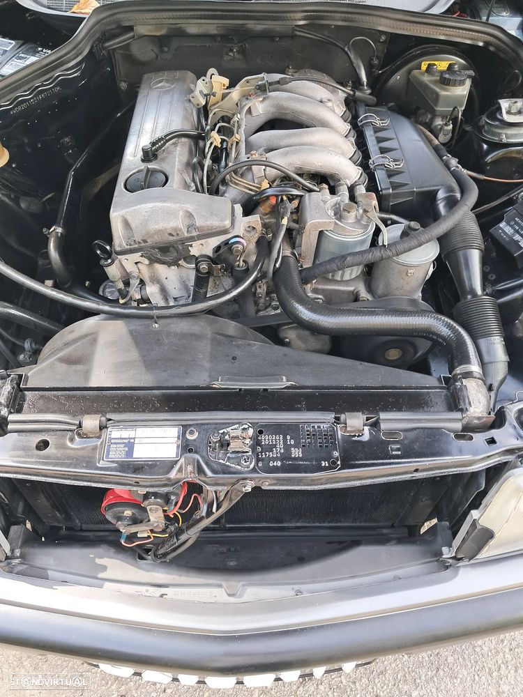 Mercedes-Benz 190 D 2.0 - 9