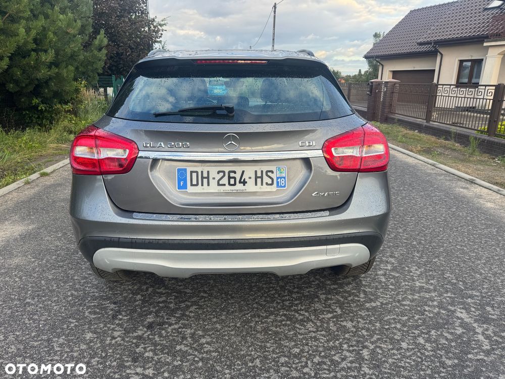 Mercedes-Benz GLA 200 d 4Matic 7G-DCT SCORE - 5