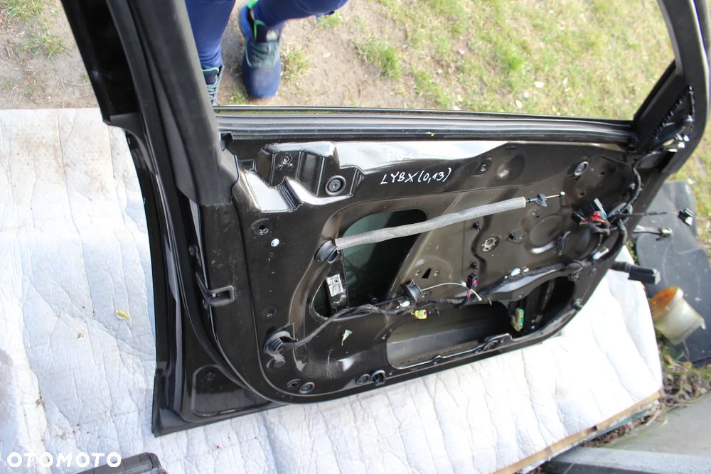 DRZWI LEWE PRZEDNIE TYLNE AUDI A6 C7 AVANT LY8X 2014 - 15