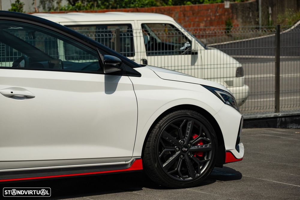 Hyundai i20 N 1.6 T-GDi Performance Pack - 9