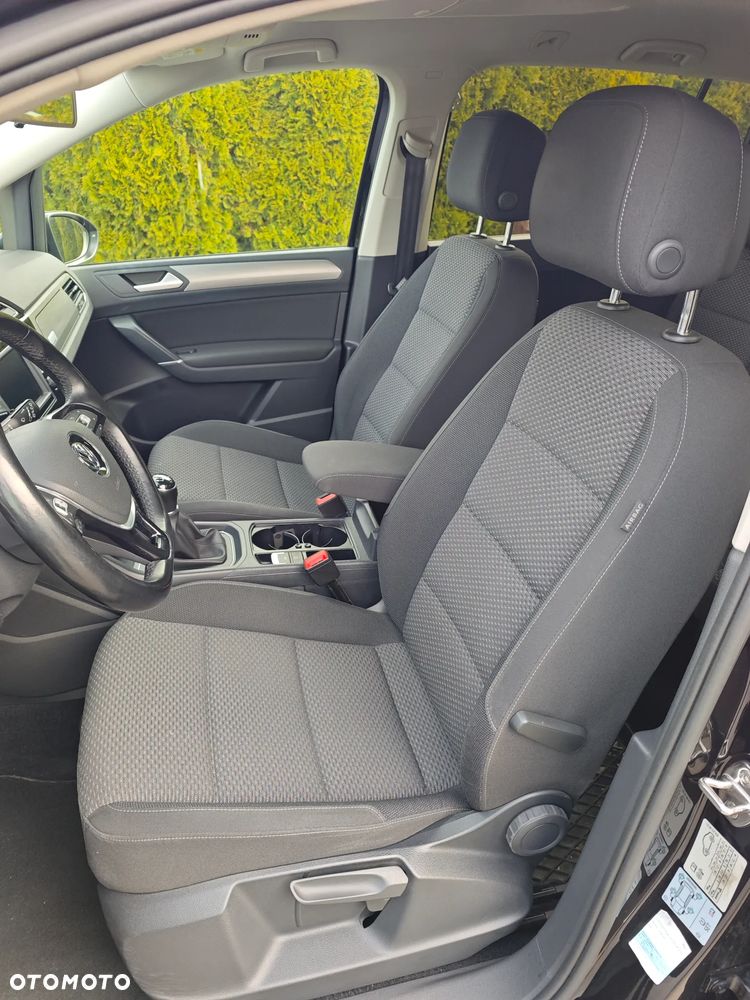 Volkswagen Touran 1.6 TDI BMT SCR Trendline - 25