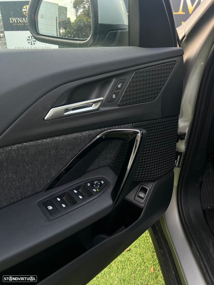 BMW iX1 xDrive30 Pack Desportivo M - 14