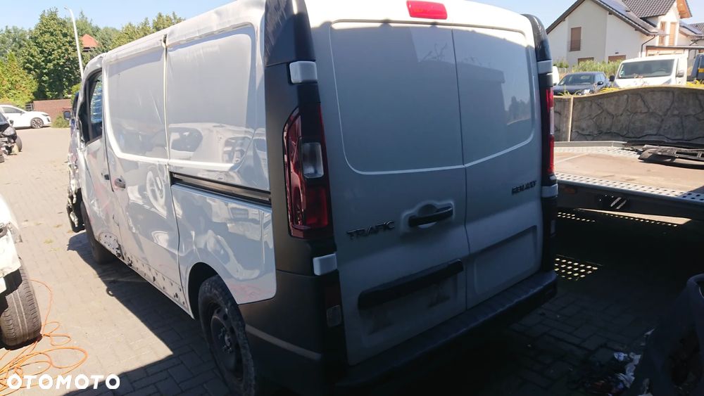 Renault Trafic - 12