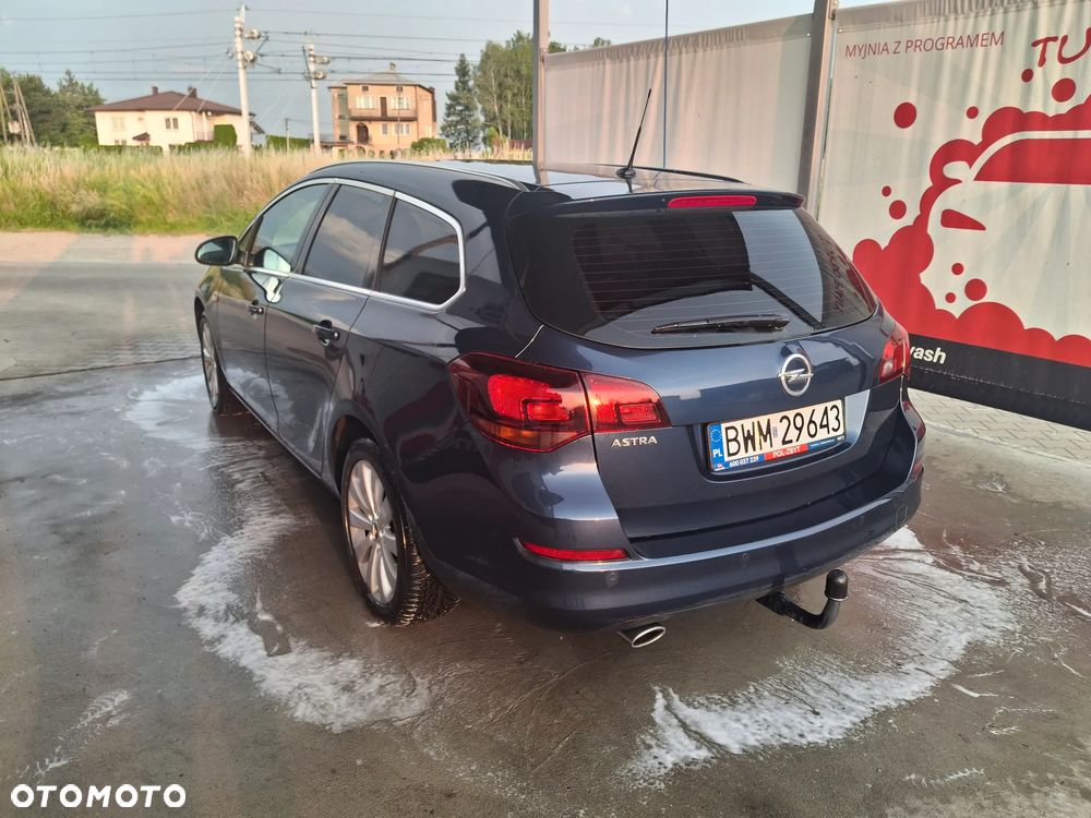 Opel Astra 1.4 T Cosmo - 3