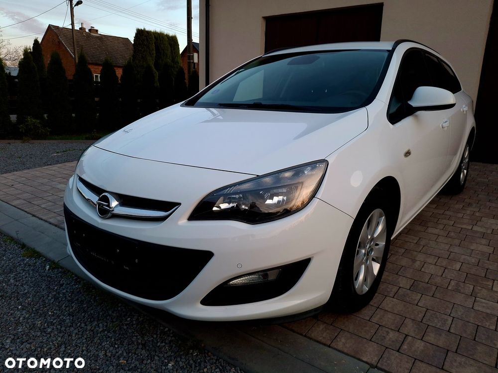 Opel Astra 1.4 Turbo Selection - 2