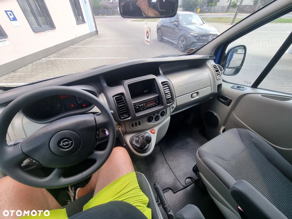 Opel Vivaro - 30