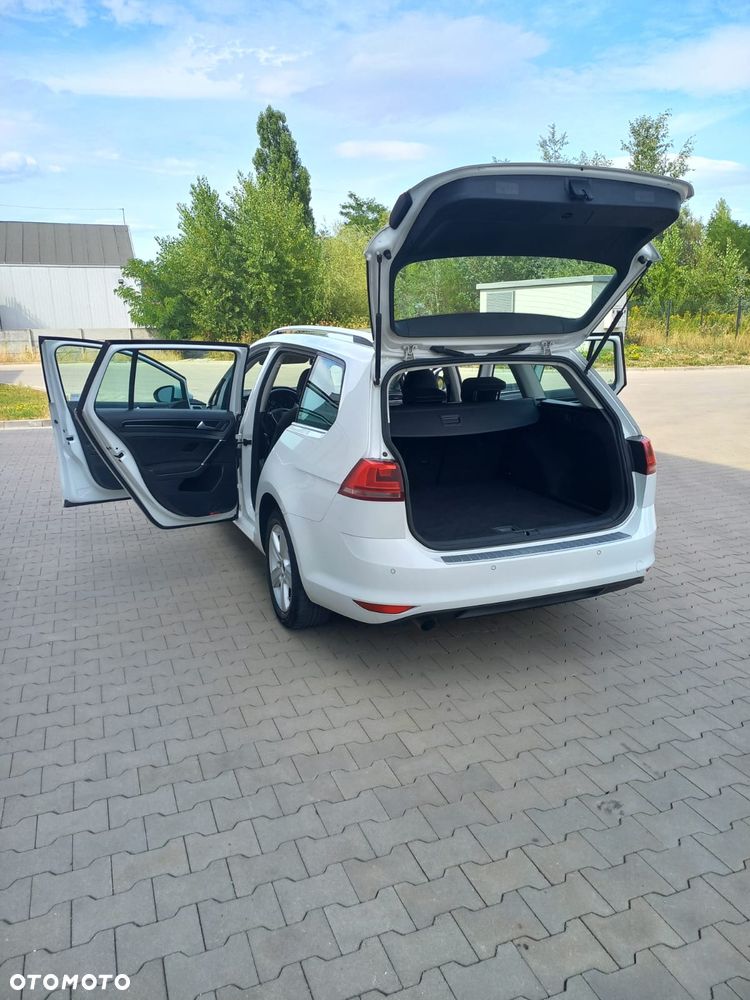 Volkswagen Golf Variant - 19